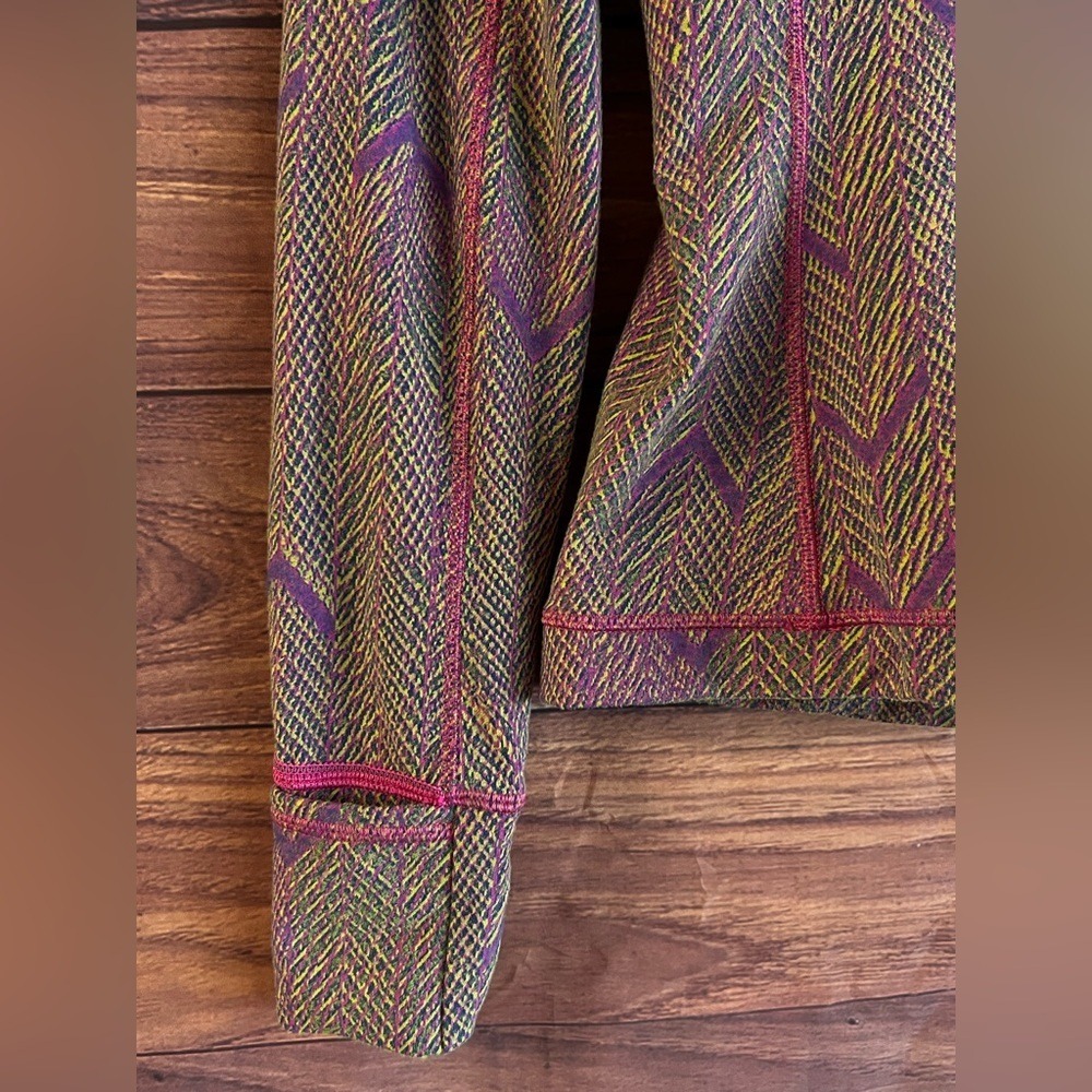 Lululemon Swiftly Tech Long Sleeve 2.0 Chevron Herringbone Magenta Purple Size 2 - Picture 3 of 13